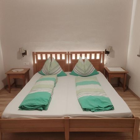 Greiterhof Partschins Bed & Breakfast Exterior foto